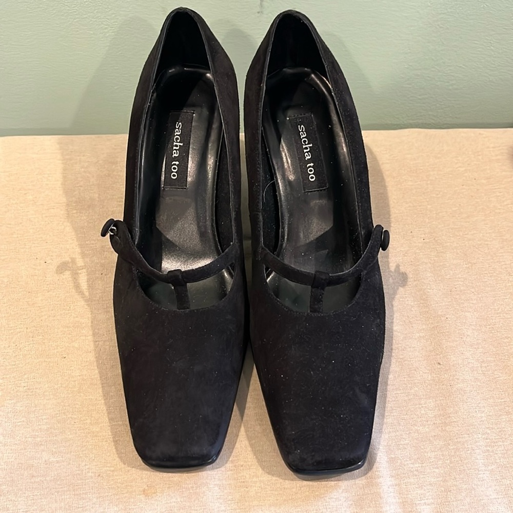 Black faux suede Sasha too Maryjane’s size 8.5